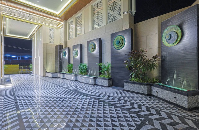 Hotel Sera Vadodara