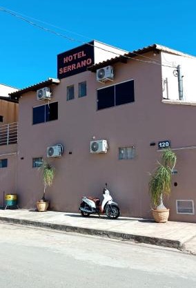 Hotel Serrano