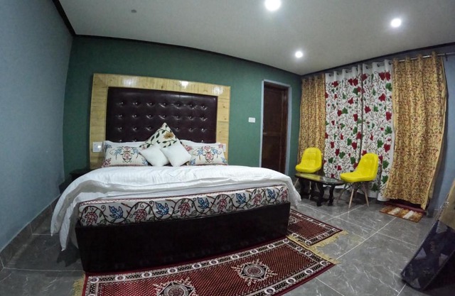 Hotel Seven Pahalgam