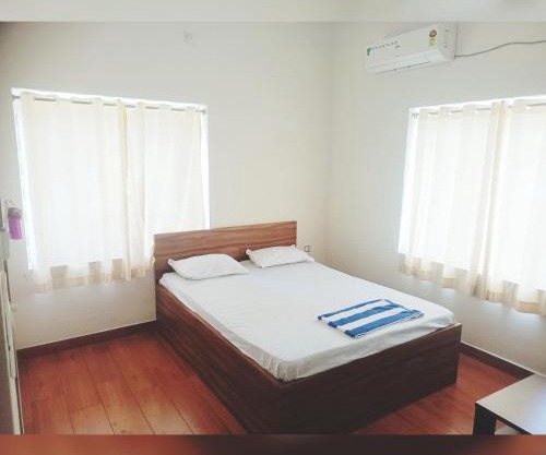 Hotel seven seventeen