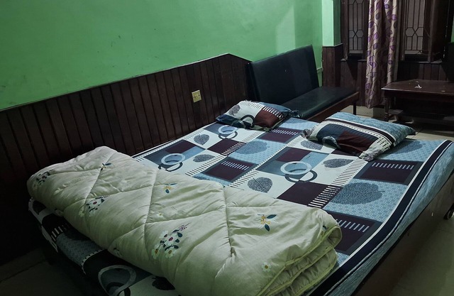 Hotel Shah Paradise