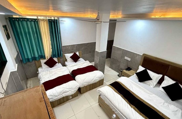 Hotel Sheeri Inn
