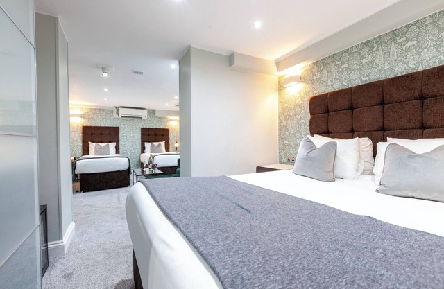 Hotel Shepherds Bush London