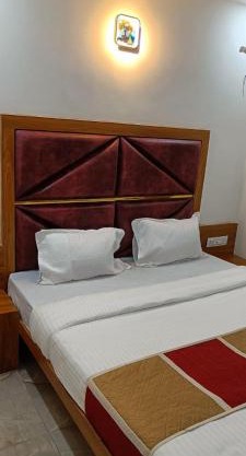 Hotel Shera inn