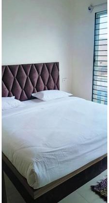HOTEL Shikhar! Avenue! Near Shri Mahakaleshwar Jyotirlinga Temple & Railway Station - Provided Comfortable Rooms With Wi-fi Facility - Excellent Room Service - Best Budget Hotel In Ujjain