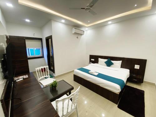 HOTEL SHIVALI Inn