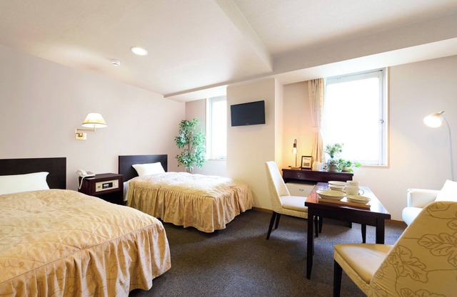 Hotel ShoE Nonsmoking Triple room3 single bed / Sapporo Hokkaidō
