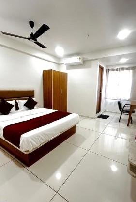 Hotel Shree Hari Om Residency