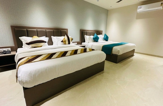 HOTEL SHREE JI INN