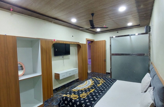 Hotel Shree Ram Bhagwan