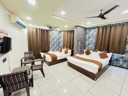 Hotel Shree Vijay I g66ogoIoo6 just 100mtr from temple 1min away