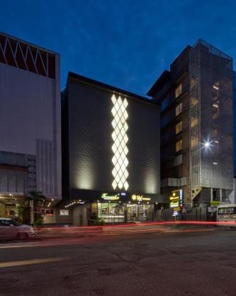 Hotel Sifat International