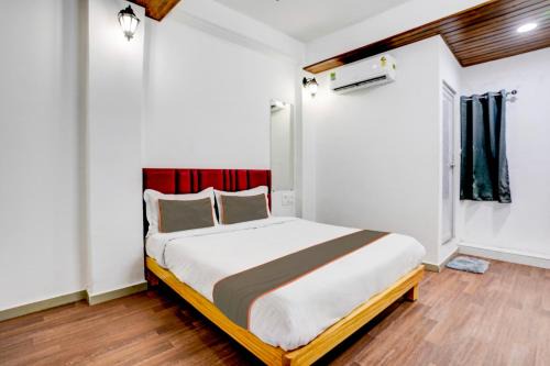 Hotel Silk, Premier Budget Friendly Luxury Hotel In Surat, Perfect For Families, Couples and Business Travelers