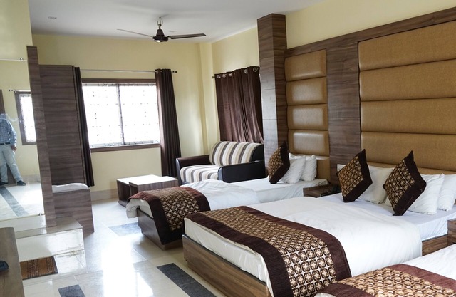 HOTEL SIMLA