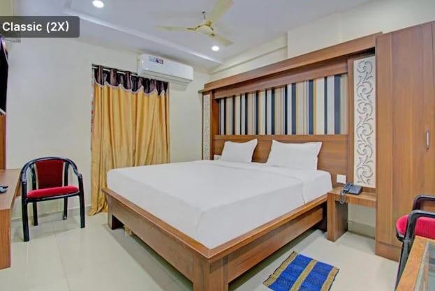 Hotel Sitara Grand By WB Inn
