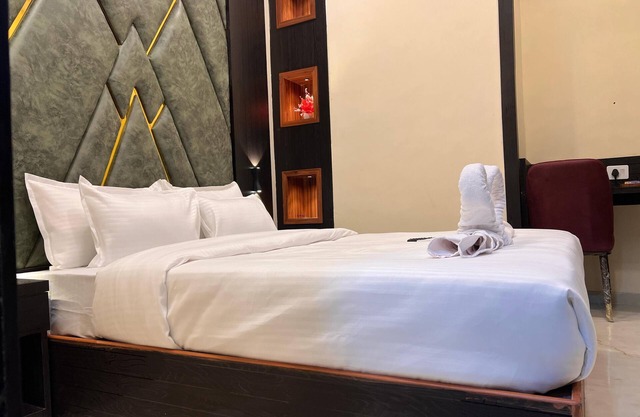 Hotel Sky Suites-Sahar Cargo
