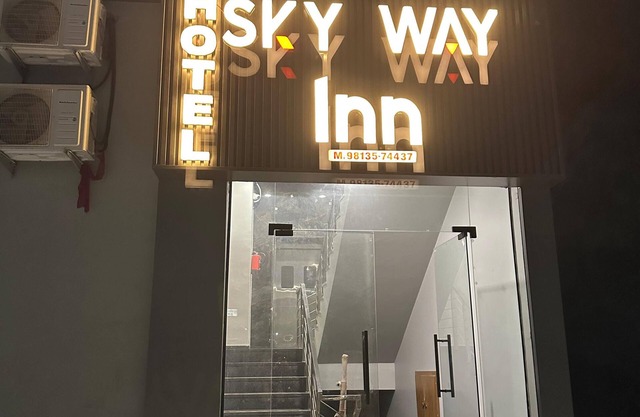 Hotel sky way inn
