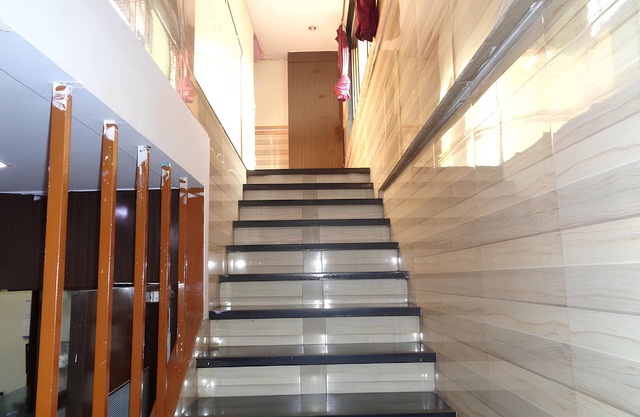 Hotel Skyway Inn