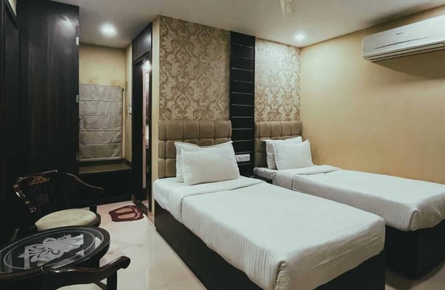 Hotel SLE Residency