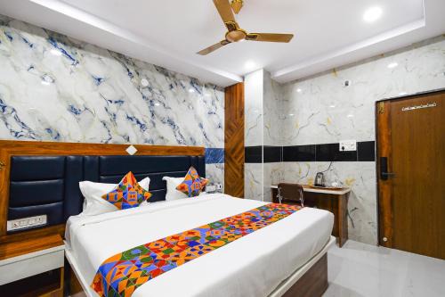 Hotel Sooryoday Palace