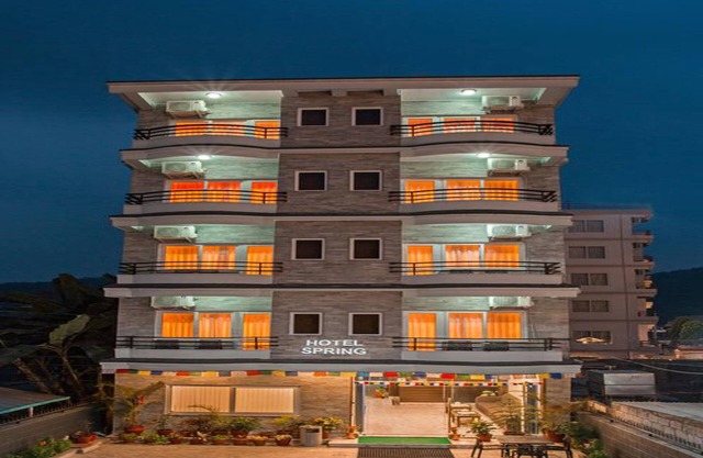 Hotel Spring