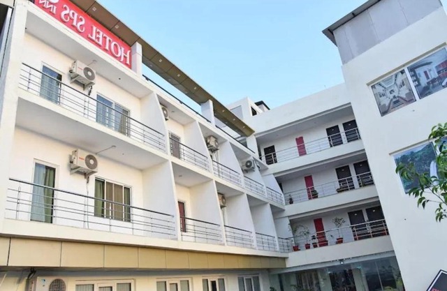 Hotel SPS Inn, Rewa