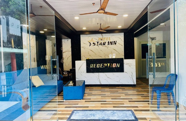 Hotel Star Inn
