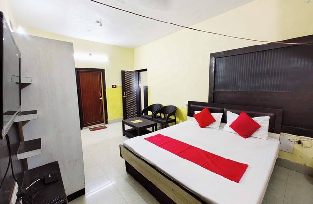 Hotel Star Night Puri