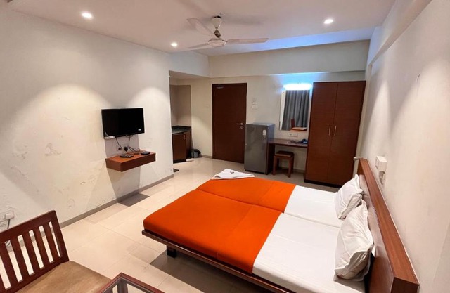 Hotel Sumanchandra Suites