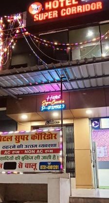 Hotel super corridor