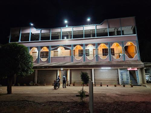 Hotel Swarup Lodging