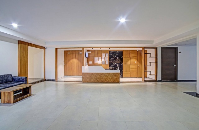 HOTEL TAPOVAN IN