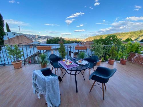 Hotel "Tbilisi Tales" in the heart of the Old City