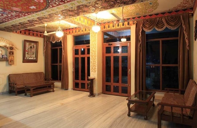 Hotel Teerth Palace