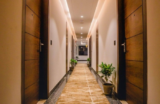 Hotel Ten Square