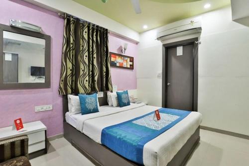 Hotel the grand pritam