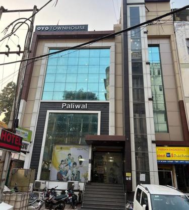 Hotel The Mall Inn by MNG Rooms