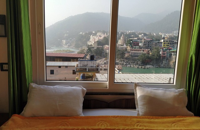 Hotel The Raja Palace
