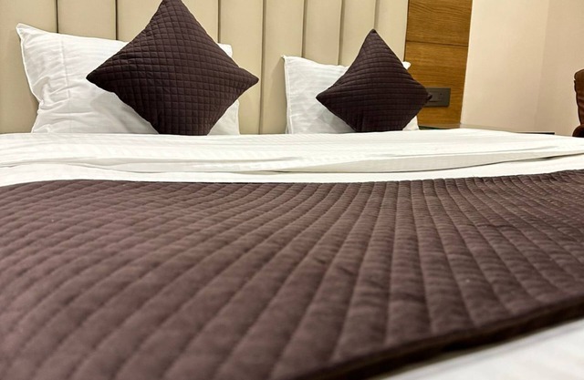 Hotel The Vijay Paradise