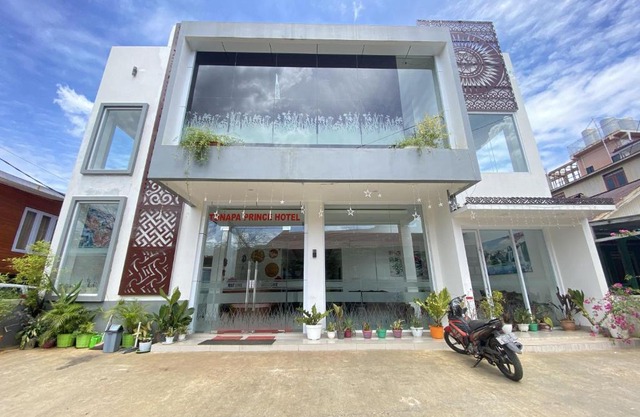 Hotel Tonapa Prince Sorowako Mitra RedDoorz