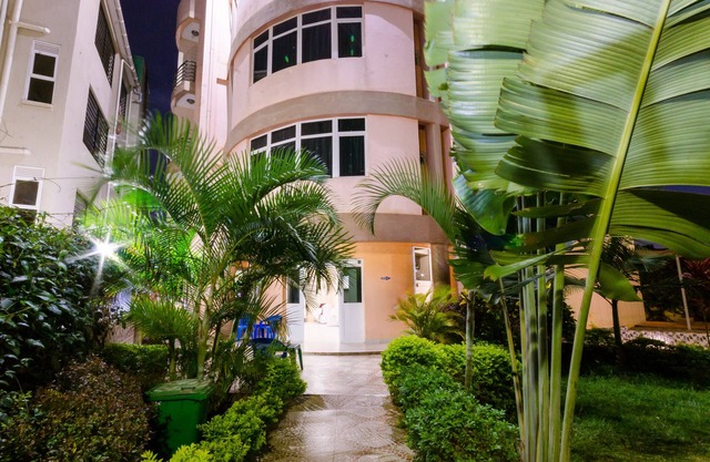 Hotel Top Five