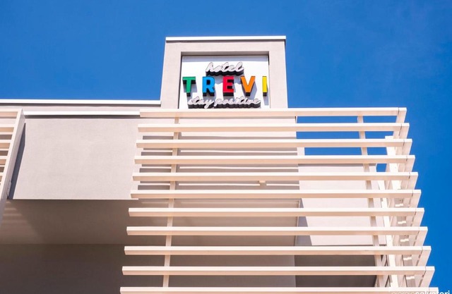 Hotel Trevi