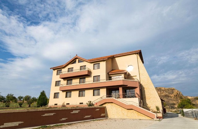 Hotel TROESMIS
