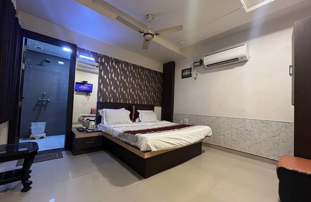 Hotel Tushar Residency