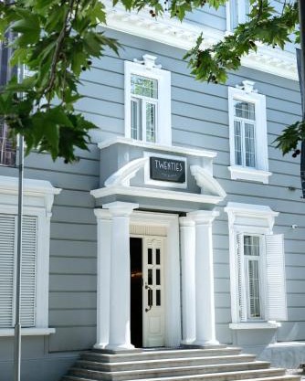 Hotel Twenties Tbilisi - Stay & Dine