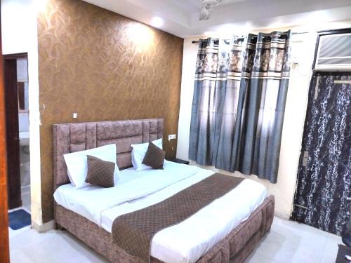 Hotel University stay' couple friendly