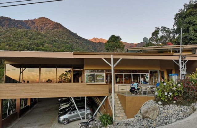 Hotel Uran