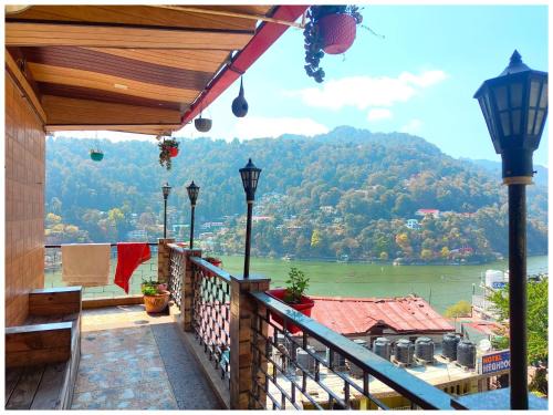 HOTEL V-I-N-A-Y-A-K NEAR NAINI LAKE - Hotel At Prime Location Spacious Room - The Best Hotel With A Lake View Hotel In Nainital