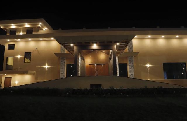 Hotel V K Grand