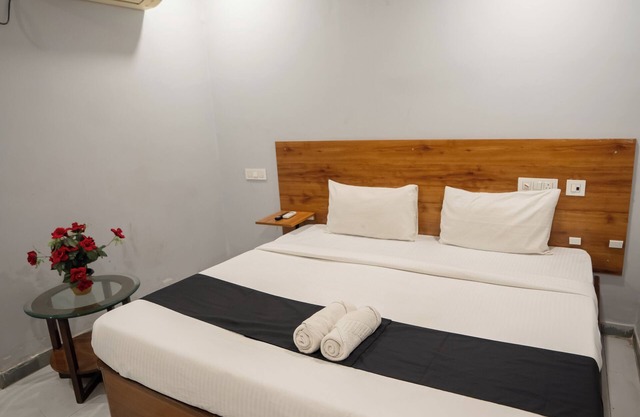 Hotel Vaishnavi Classic